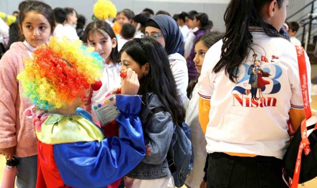 23 Nisan Ulusal Egemenlik ve Çocuk Bayramı'nı kutlayan Anagold Madencil... - Kültür-Sanat - Kamu Haber