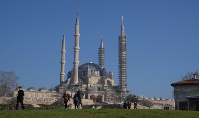 Mimar Sinan'ın Ustalık Eseri Selimiye Camii'nin Dört Minaresinin üç ...