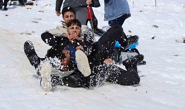 Yahyalı'da Kar Şenliği Coşkusu